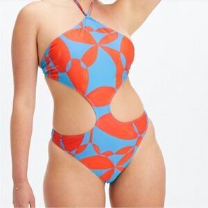 Fabletics Cutout One Piece Swimsuit - M